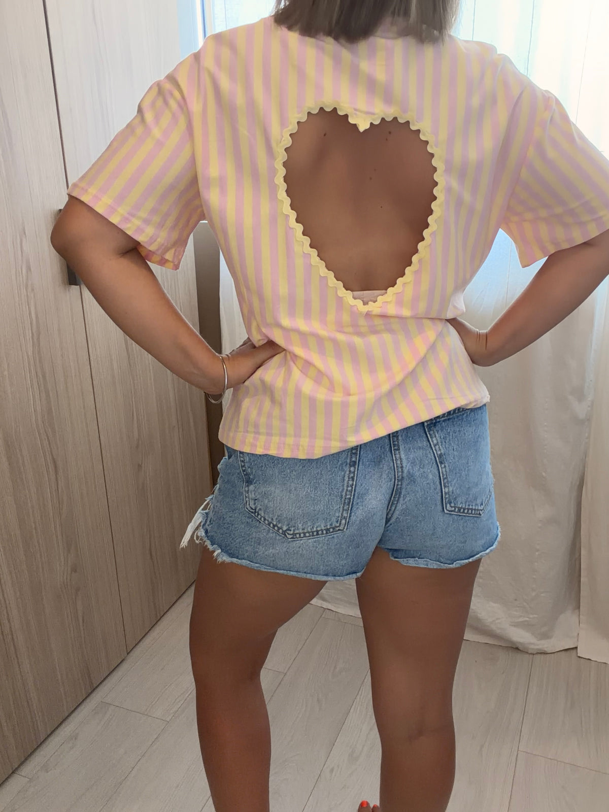 T-SHIRT COEUR - JAUNE